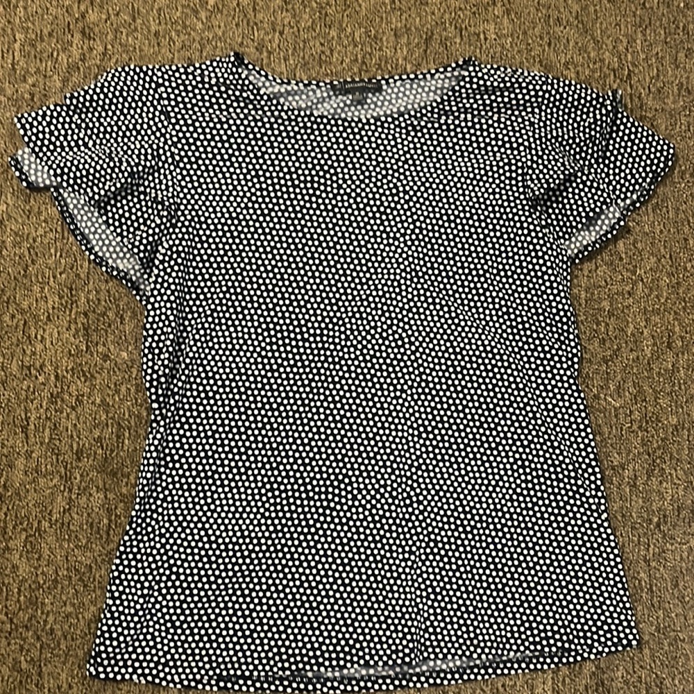 Short sleeve Adrianna Pappell blue and white blouse size M